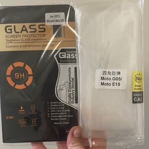 Tempered Glass Screen Protector + Clear Moto G Play Phone Case